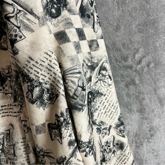 Hot Topic Thorn & Fable NWT Alice in Wonderland Looking Glass Suspender Skirt 2X - Picture 6 of 16